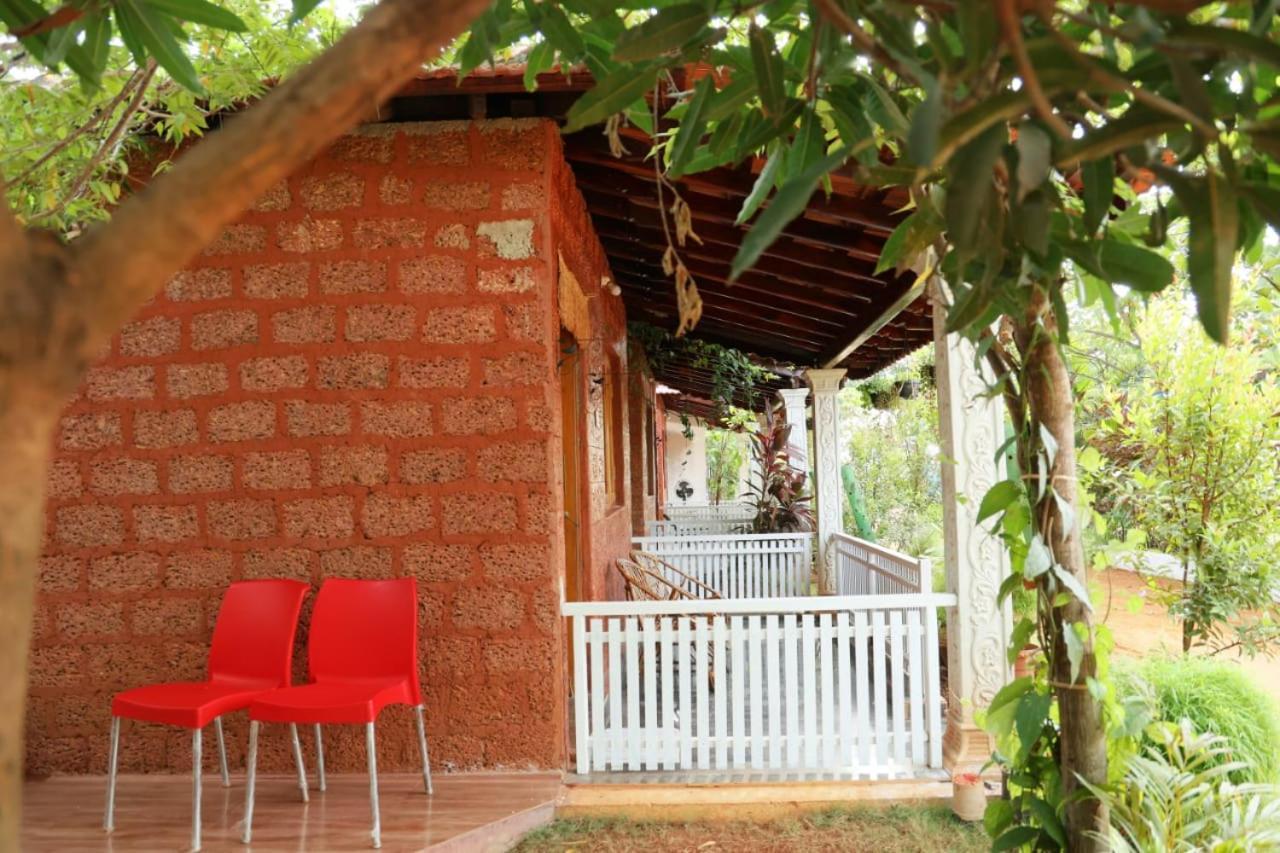 Niyati Home Stay โกการ์นา ภายนอก รูปภาพ